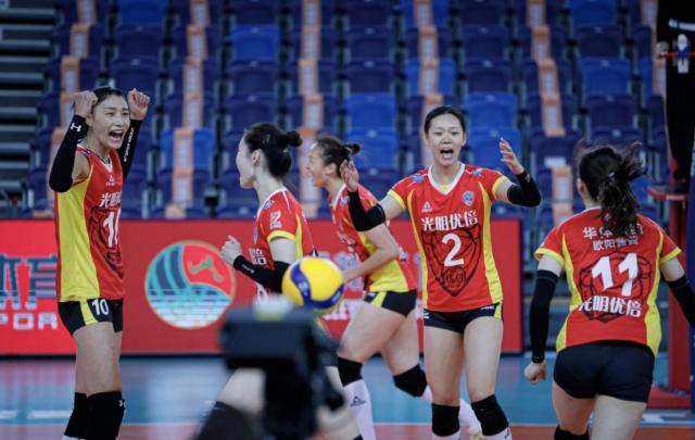 世界杯手机高清观看软件-排超上海女排强势零封辽宁 金软景回归荣膺得分王