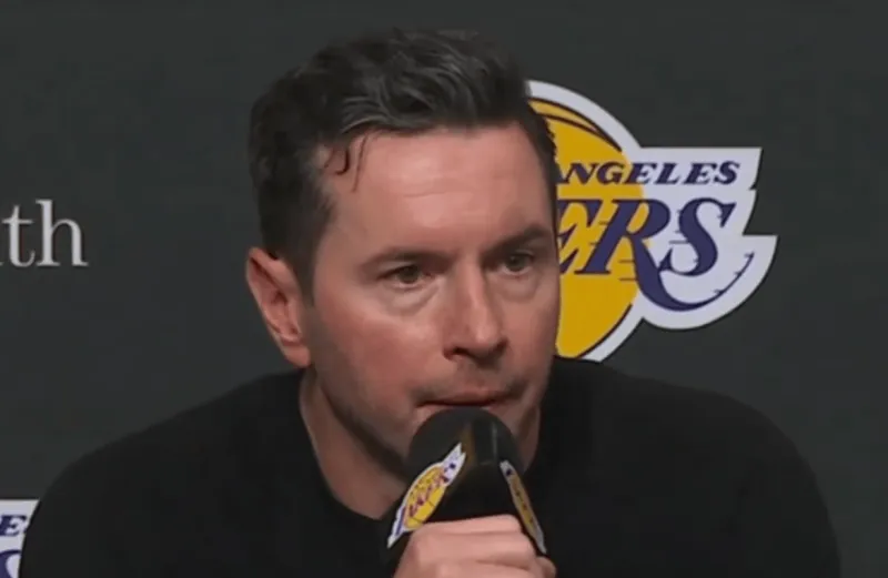 世界杯官方直播客户端下载最新版-雷迪克采访全文：詹姆斯攻防两端非常出色，他起到领袖作用